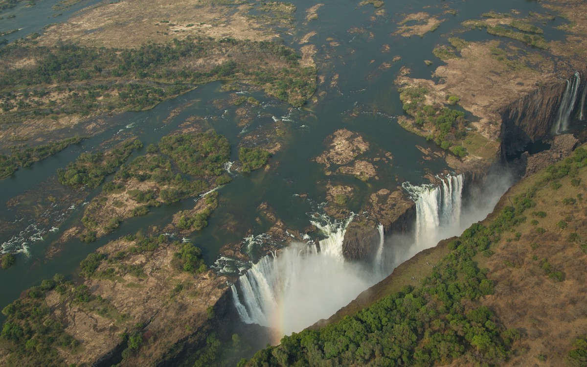 Bird eye View victoria Falls credit Biggestleaf Travel